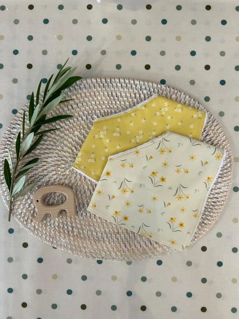 Daffodil Blossom Bib